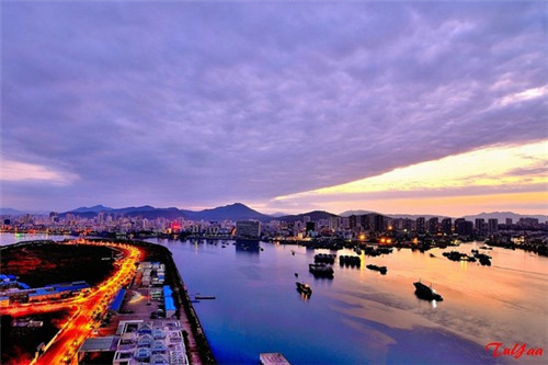 中冷和创火锅食材超市