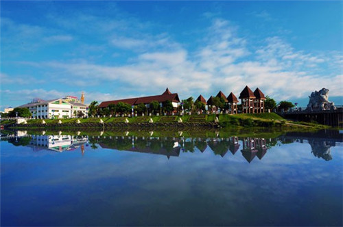 爱尚焖小猪烤肉饭