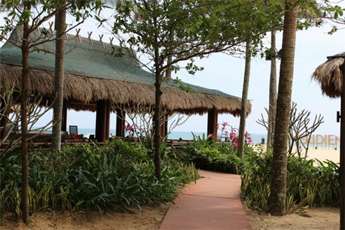 辣小贝捞汁海鲜面