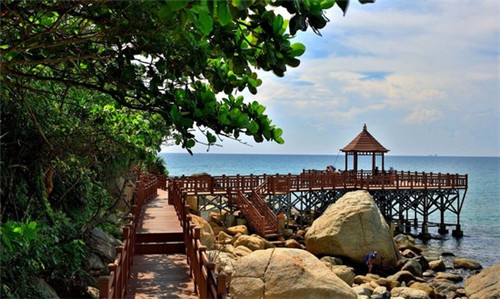 爱鸭黑鸭王熟食连锁